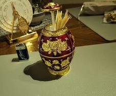Toothpick dispenser