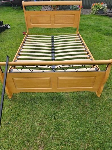 Double bed 4'6"