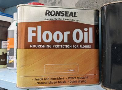 2.5L Ronseal Floor Oil - 3/4 full - Clear, bought for 70e