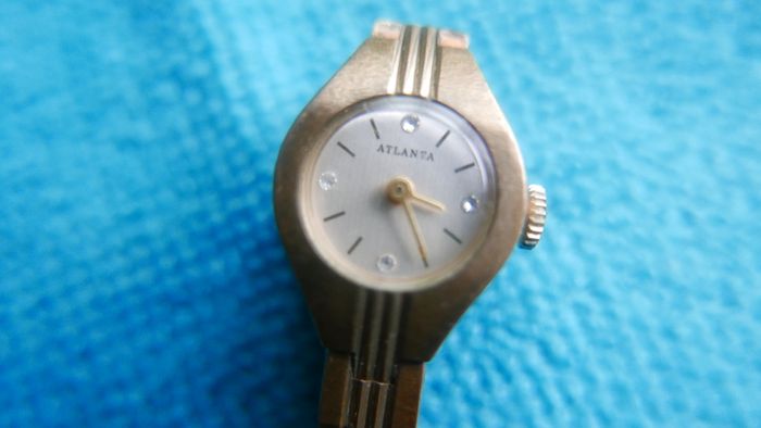 Vintage Atlanta Ladies Watch Tested And Works (good condition)