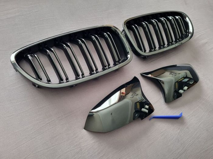 BMW F10 F11 Lci Black Kidney Grilles & Mirror Covers Set Brand New