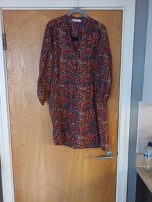 Lenny  B.  Long Blouse/Top.  S.14  New.