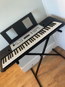 Yamaha YPD 260 Keyboard & stand