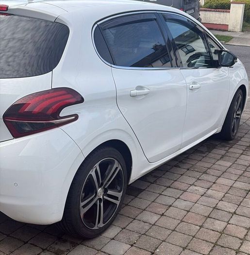 Peugeot 208 GT Line