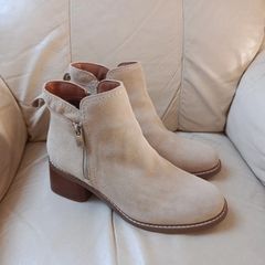 River Island suede beige boots