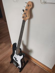 Encore Blaster Series 4 String Bass Guitar  Black + Stand