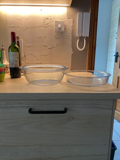 Pyrex dish set