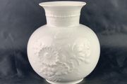 Vintage Kaiser vase