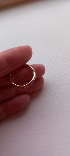 Wavy gold ring