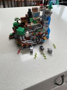 Minecraft Mountain Cave
