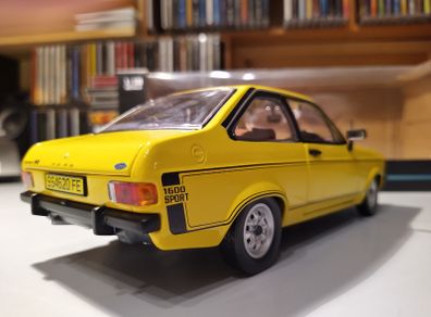 Ford Escort 1600 Sport 1975 Mk2 - 1/18 - New in Box