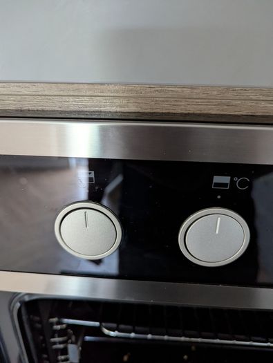 Oven