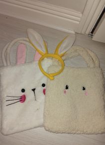 Easter bunny hunt 2 bags and bunny ears