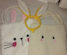 Easter bunny hunt 2 bags and bunny ears