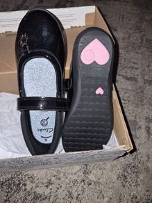 girls clarks shoes size in picture