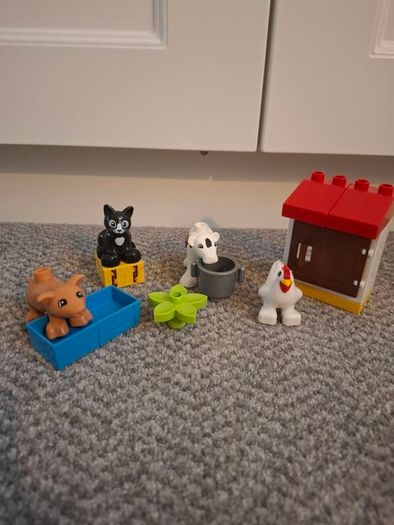 Duplo Police Fire station Airport Train