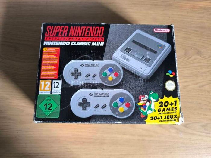 Nintendo SNES Mini Classic with 200 games