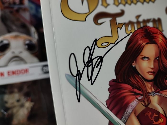 Grimm Fairy Tales ! Vol 1-7 ! SIGNED by Joe Tyler and Ralph Tedesco ! AUTOGRAPH ! by Zenoscope Entertainment !