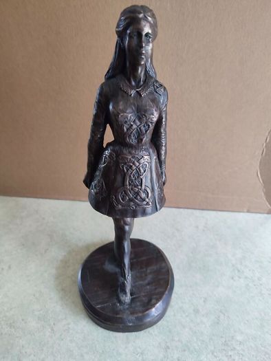 Vintage Genesis Fine Art Cold 27 CM. TALL Cast Bronze Resin Lady