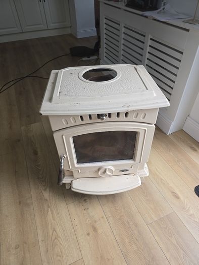 stove Tara Stanley