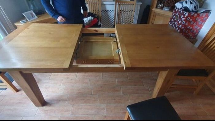 Kitchen Table and Six chairs