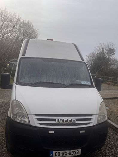 Camper Iveco Daily 2.3l  - Fully Off-Grid & Logbook Registered