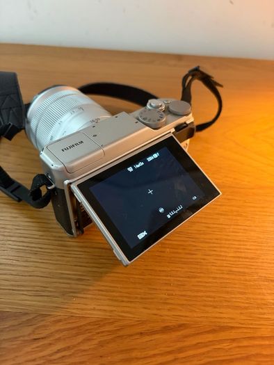 Fujifilm X-a10