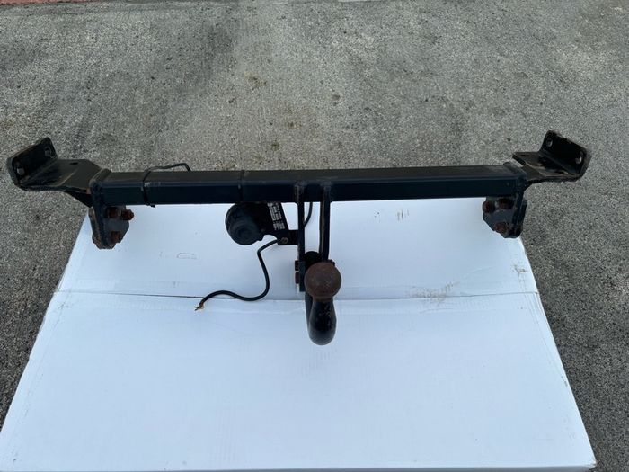 Hyundai Tucson Tow Hitch Bar & Light Plug
