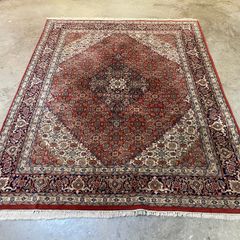 Very Good Vintage Bidjar hand Knotted Rug.
