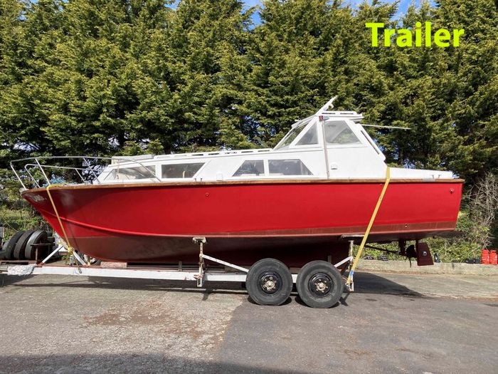 Hartley 27 Cabin Cruiser