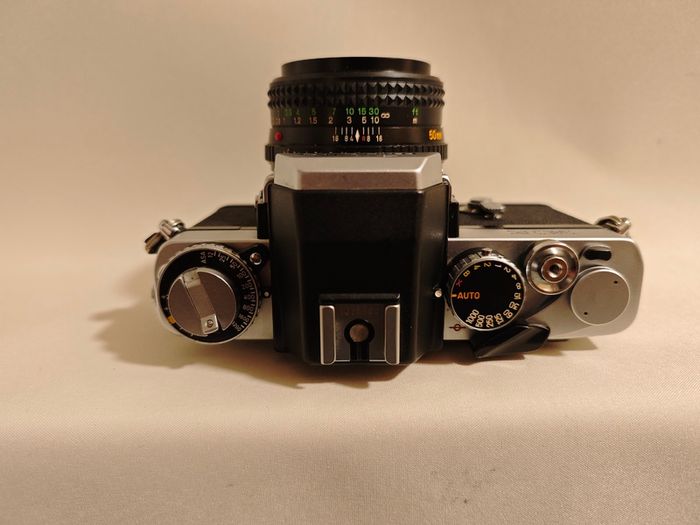 Minolta XE (1975) + MD Rokkor 50mm f/1.7 - Serviced & Ready to Use Film Camera