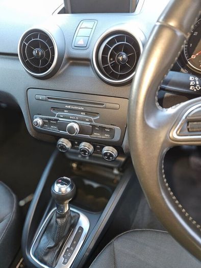 Audi A1 2013 - TFSI Sport S Tronic - Automatic