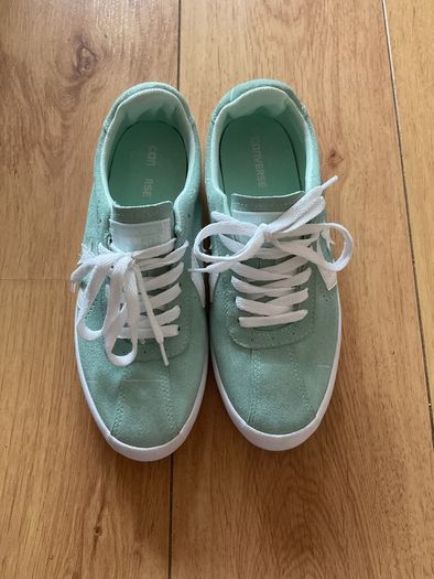 Converse Velvet Size 5 Trainers