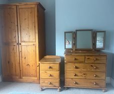 Pine bedroom set