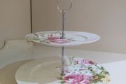 China 2 tier cake stand, D 28 cm &amp; 20 cm