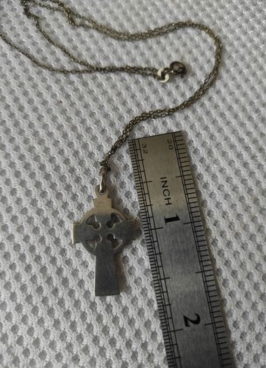 Vintage sterling silver cross pendant necklace