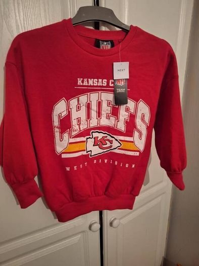 Kansas city chiefs top NEW