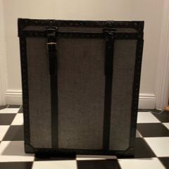 Vintage style canvas trunks