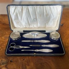 Antique Weir & Sons Dublin Manicure Set