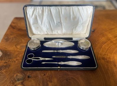 Antique Weir & Sons Dublin Manicure Set