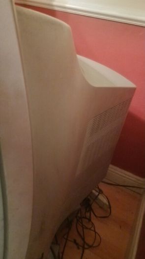 JVC 32 Inch CRT TV Wide screen Flat screen