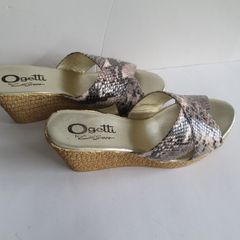 clothes shoes