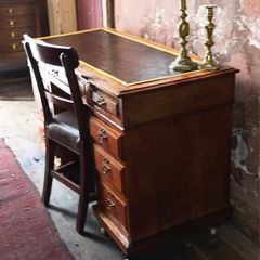 Victorian antique walnut pedestal desk