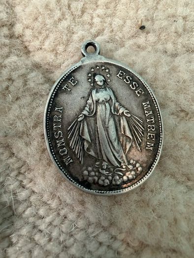 Bundle of 5 Vintage Religious and Fraternal Medals and Badges