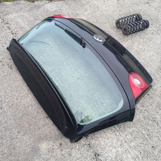 Vw Golf Mk5 boot and spoiler