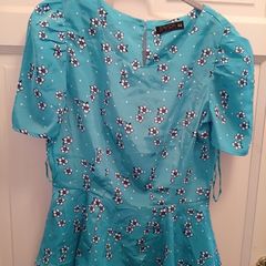 Savida blue floral top size 8
