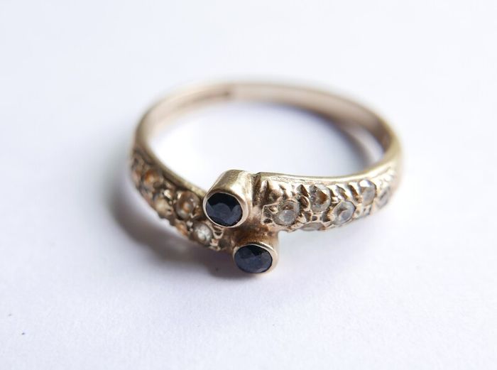 Vintage Solid 9ct Yellow Gold 375, Sapphire Ring - size P - 2,2g