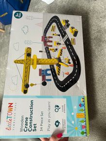 Wooden Crane & Construction Set