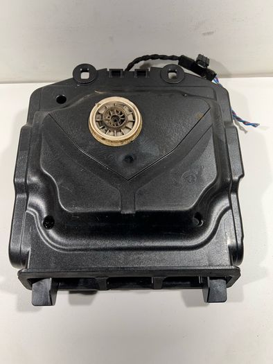 Bmw 7 Series F01 F02 Right Side Subwoofer Speaker 9151964 A1l1b84g