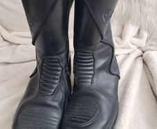 motorcycle boots